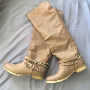 Aldo’s sz 6 knee high boots